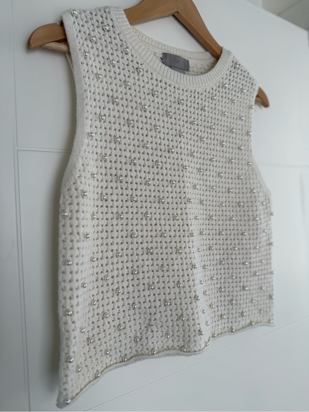 H&M Pearl Embellished Sleeveless Sweater, size medium. - Picture 2 of 5